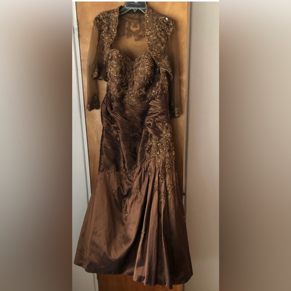 Mother of the Bride Dress. Size 14/16. Worn once.  Has a lot of intricate beads. - Picture 1 of 3